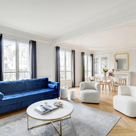 Prestige Avenue Kleber 아파트