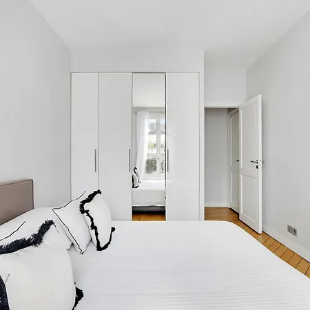 Апартаменты Prestige Avenue Kleber *
