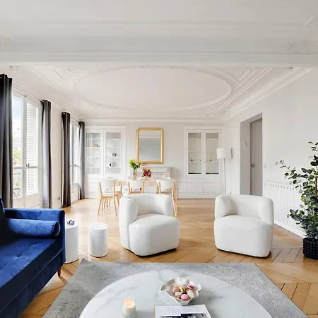 Prestige Avenue Kleber *