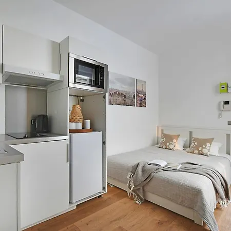 아파트 Prestige Avenue Kleber