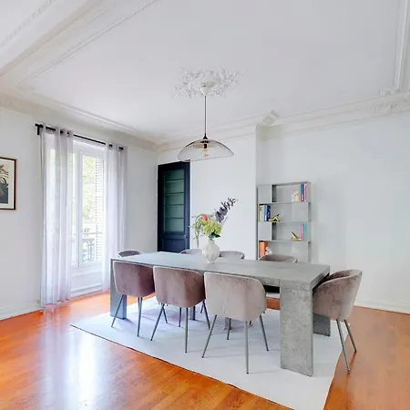 Prestige Avenue Kleber